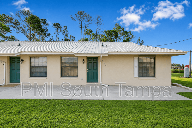 Dade City House: 9926 U.S. 98