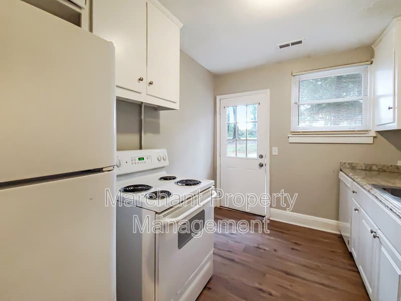 Greenville House: 4 Brookforest Drive