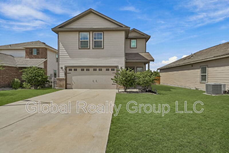 New Braunfels House: 174 Buttercup Bnd