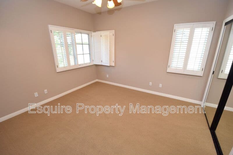 LAKE SHERWOOD House: 1674 BUSHGROVE CT