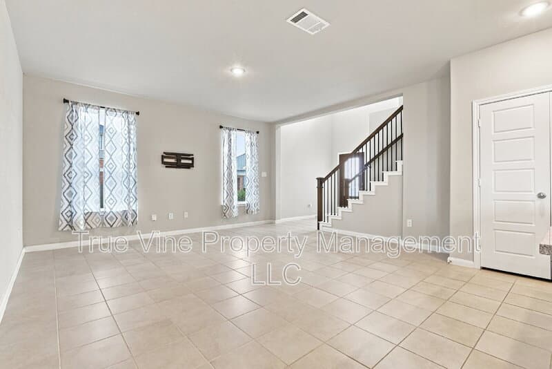 Converse House: 9102 Devils River