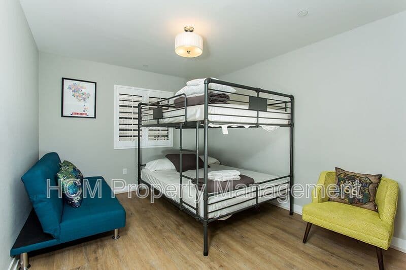 Los Angeles Condo: 9009-9011 S Normandie Ave
