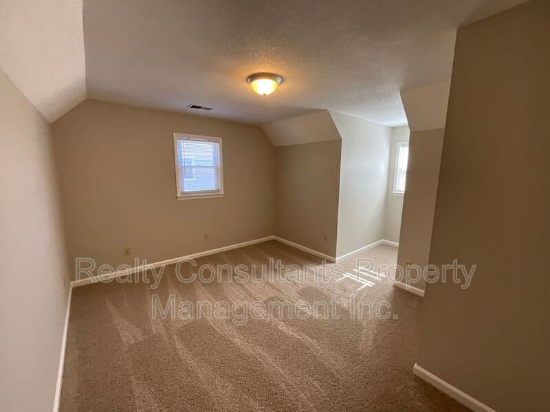 Greensboro House: 123 Arcaro Drive
