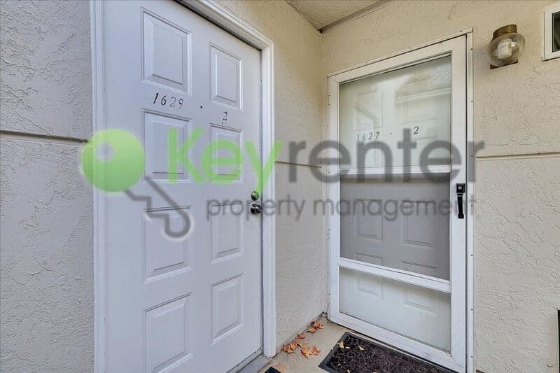 Sacramento House: 1629 10th Street