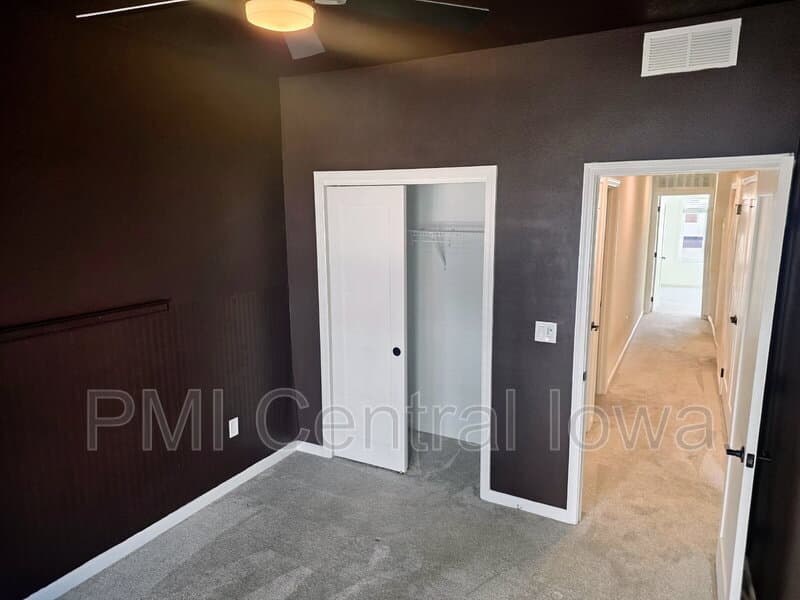 Des Moines Townhome: 423 SW 12th St