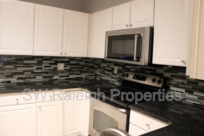 Raleigh Condo: 252 East Davie Street - 1