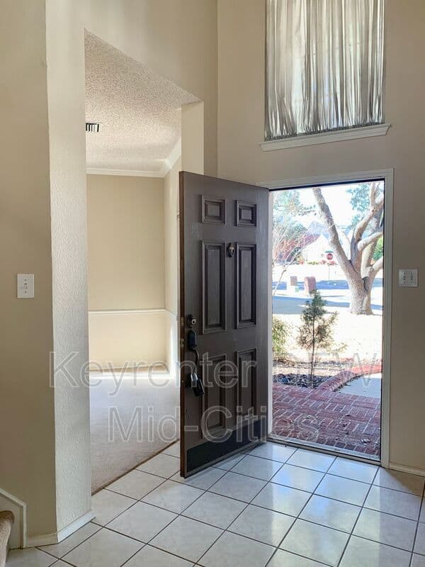 Plano House: 2320 Kittyhawk Drive