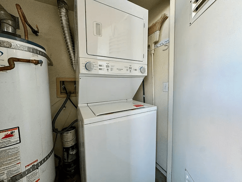 San Diego Condo: 8656 New Salem St