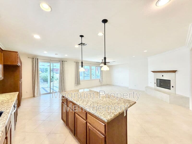 Winchester House: 35186 Orchid Dr