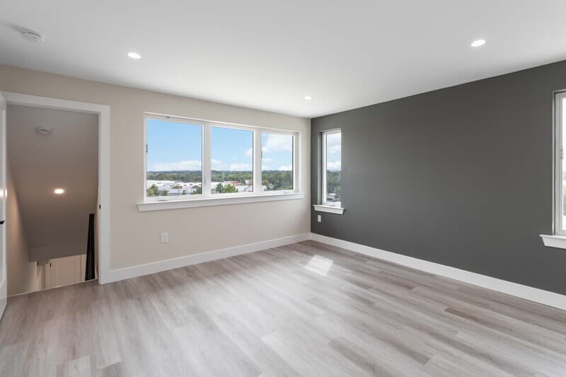 Flemington Condo: 70 Church St