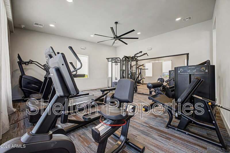 Phoenix Townhome: 2121 W Sonoran Desert Dr, Unit 124