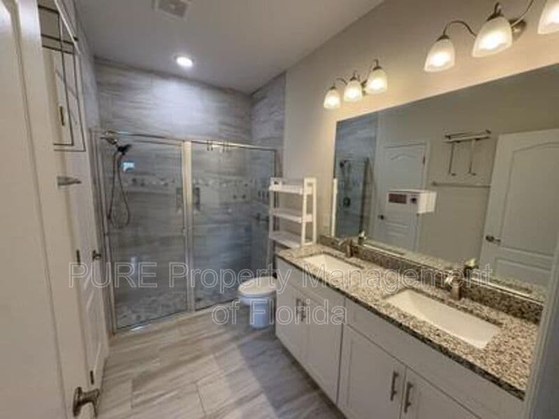 Ocala House: 13831 Sw 33rd Terr