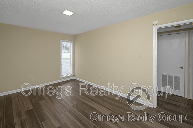 Montgomery Condo: 4724 S Court St