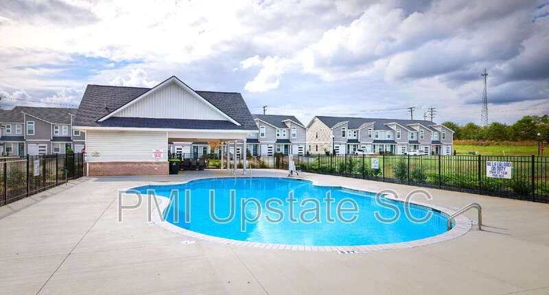 Spartanburg Townhome: 1290 Westgate Village Drive