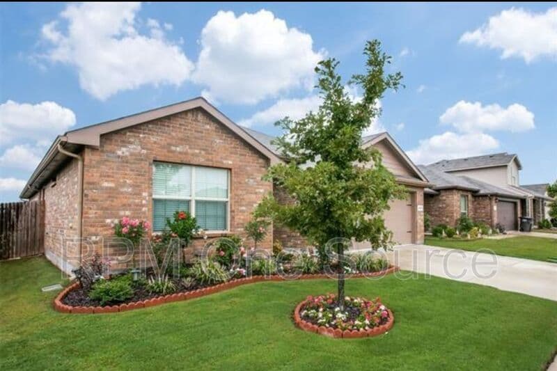 Ft. Worth House: 6320 Eagle Pier Way