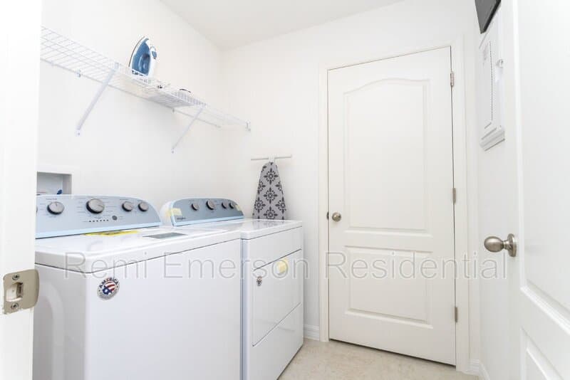 Davenport Townhome: 624 Benoi Drive