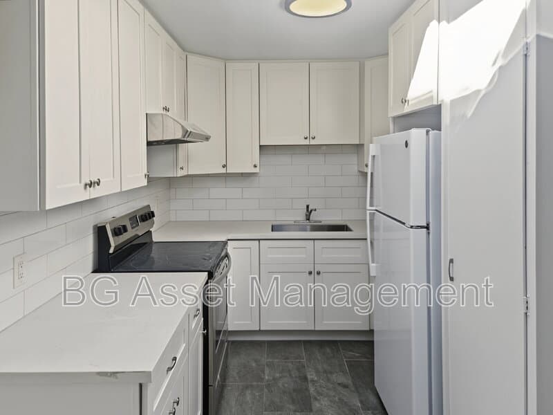 Richmond Condo: 5308 Columbia Ave