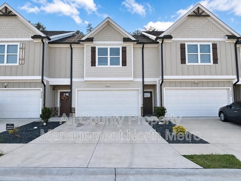 Lula Townhome: 6360 Pine Station Drive