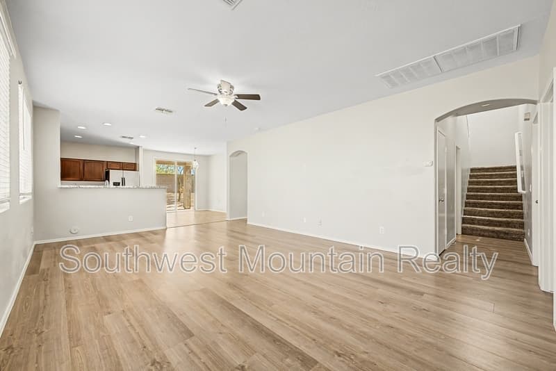 Maricopa House: 44967 W Sage Brush Dr