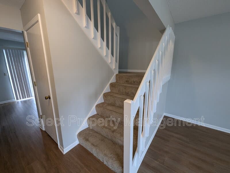 Fort Wayne House: 5404 Evard Rd