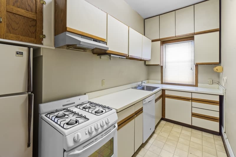 Syracuse Condo: 1109 East Genesee Street - 1