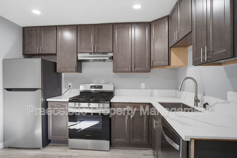 San Diego Condo: 3225 Van Dyke Ave