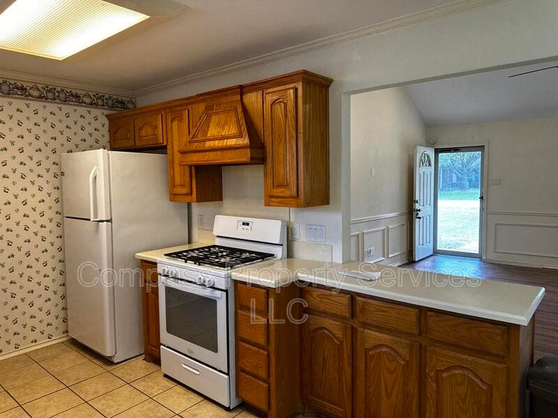 Lorena House: 289 Nally St