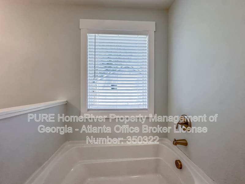 Gainesville House: 3618 Griffin Dr