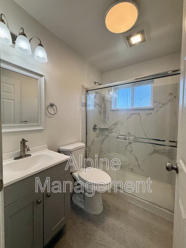 Oakland House: 1437B 48th Avenue