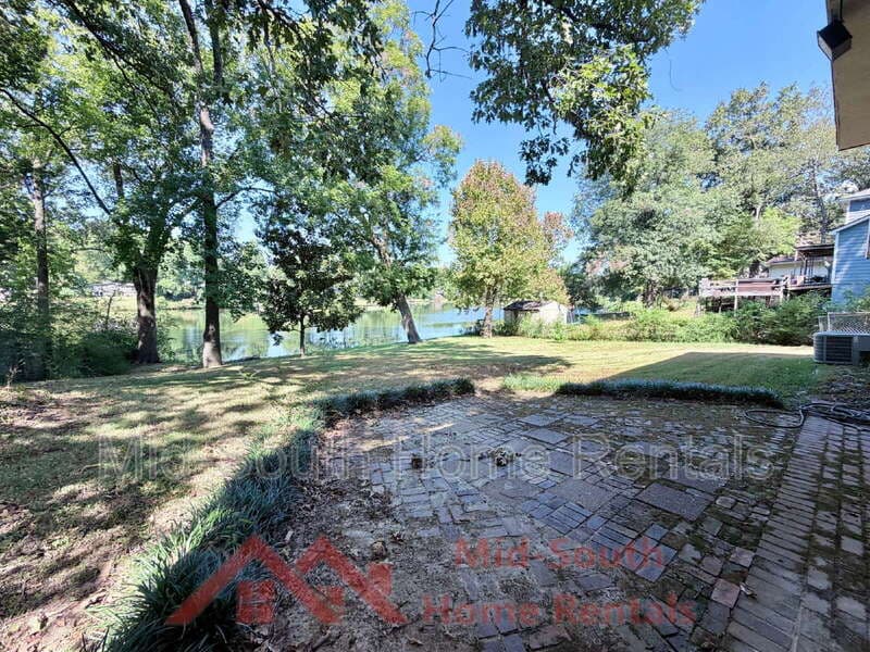 Bartlett House: 4349 Cedar Hills Road