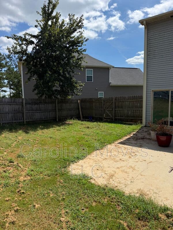 Inman House: 123 Dunnsmore Dr.