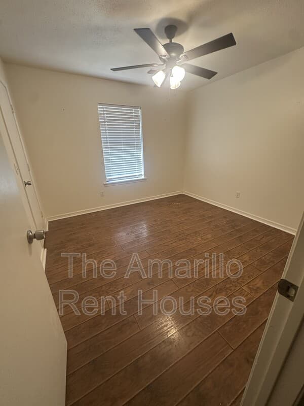 Amarillo House: 7040 Fulham Dr