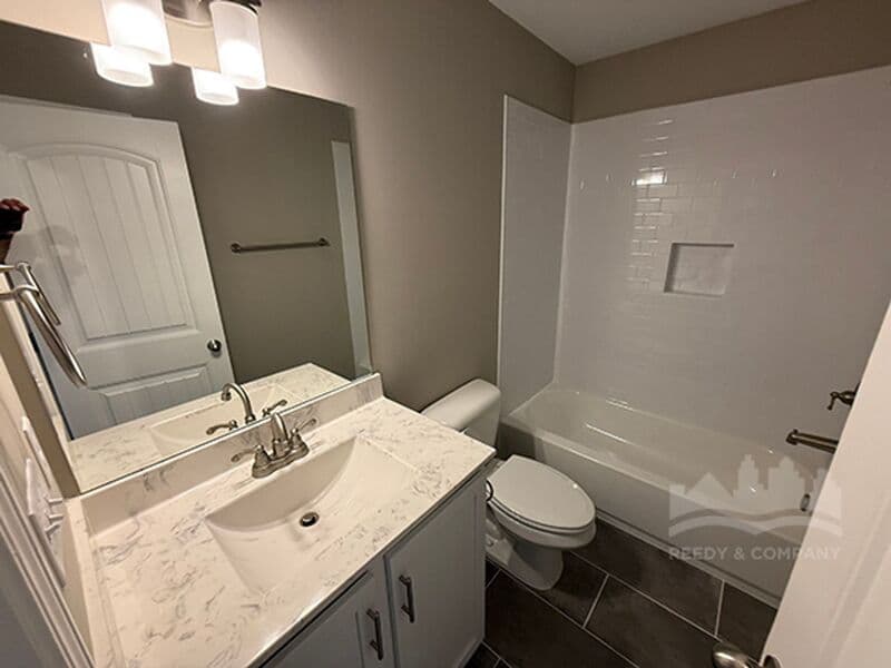 Cordova House: 9675 Bloomington Cir S