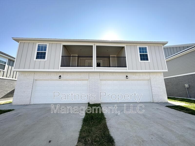 Fayetteville Condo: 823 South Amarillo Avenue - 2