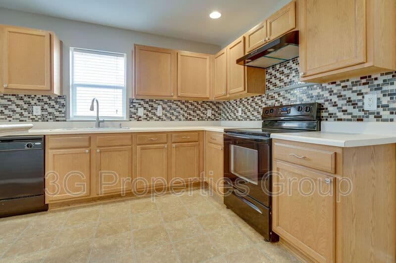 Justin House: 1901 Foxfield Wy