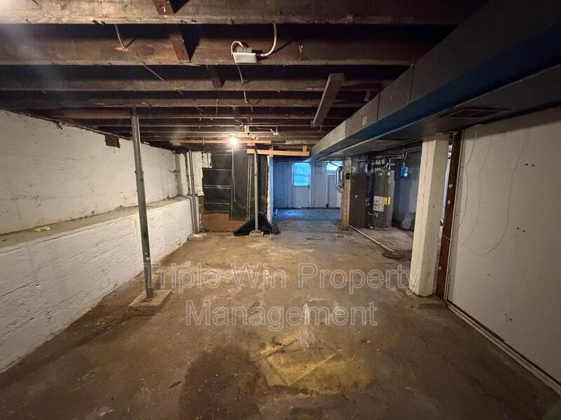 Saint Louis House: 3643 Boswell Ave