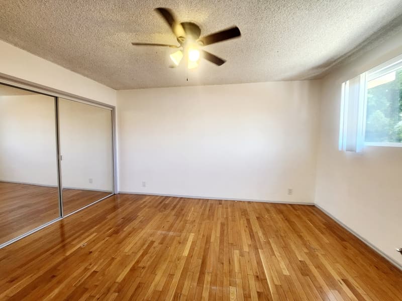 Los Angeles Condo: 425 North Hobart Blvd. - 109