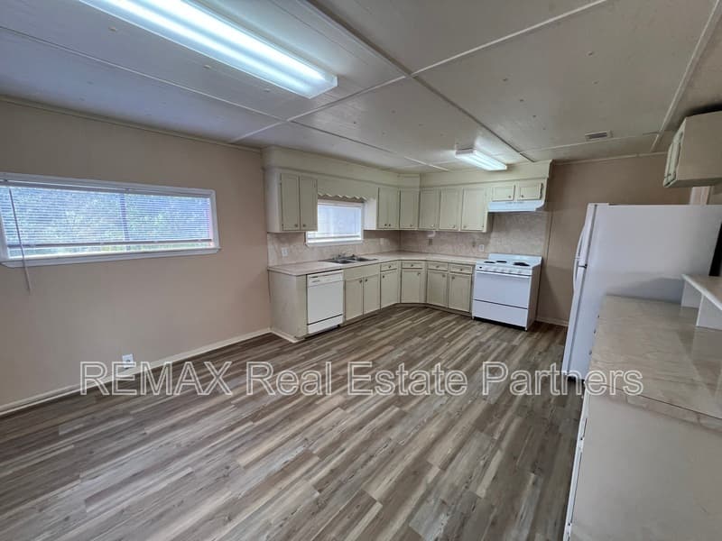 Hattiesburg House: 2997 Highway 589