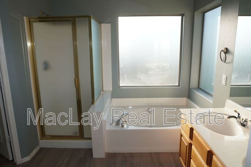 Chandler House: 2600 S Holguin Way