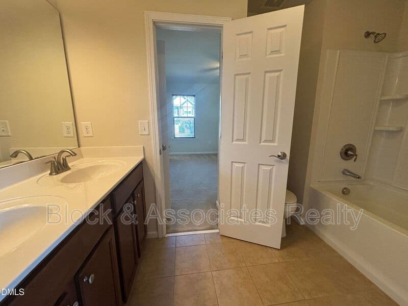 Wake Forest House: 1429 Kirkwood Hill Way