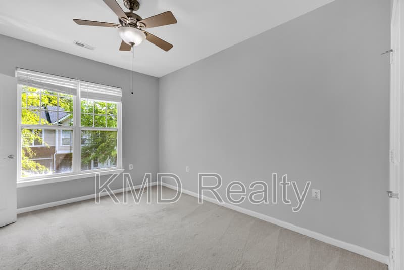 Charlotte Townhome: 15402 St Christopher Court