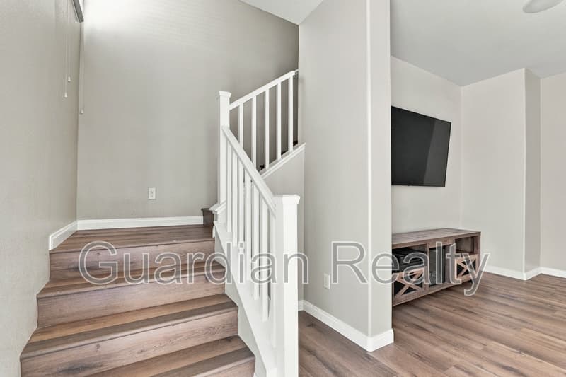 Las Vegas House: 5582 Grinding Rock Way