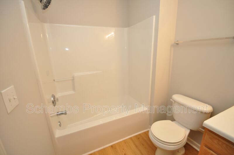 Raleigh House: 10945 Pendragon Pl