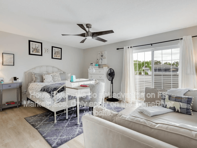 Sarasota Condo: 4422 Winston Ln S