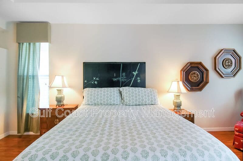 Nokomis House: 2107 Calusa Lakes Blvd