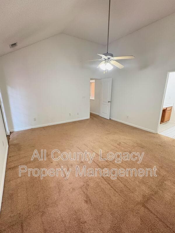 Snellville House: 2803 Newtons Crest Cir