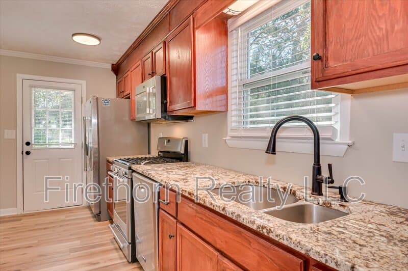 Augusta House: 2833 Glenn Hills Circle