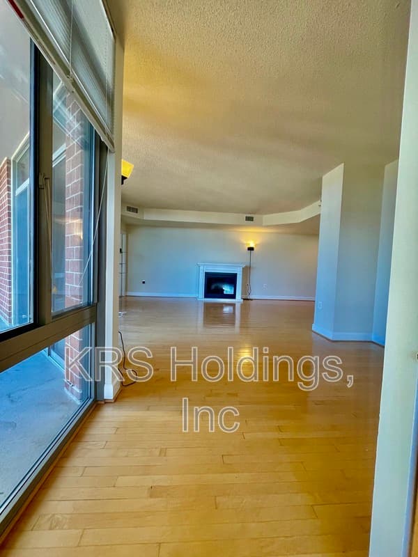 Arlington Condo: 3600 S Glebe Rd Unit