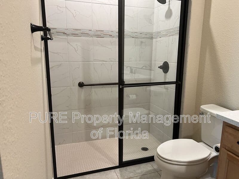 Ocala House: 10376 SW 99th Street