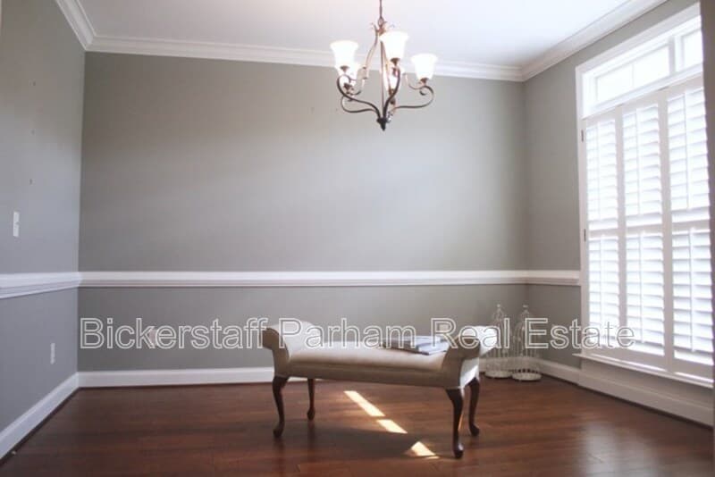Columbus House: 7165 Bridgemill Drive
